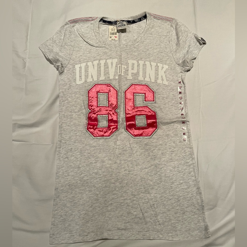 Pink Shirt 
Gray
Size Medium
BNWT